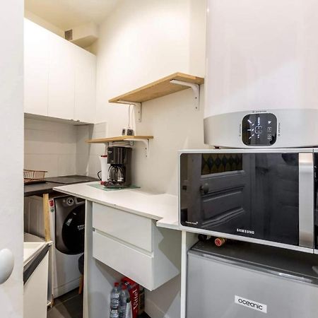 Abbesses - Superbe Appartement Avec Cheminees Paris Exterior foto