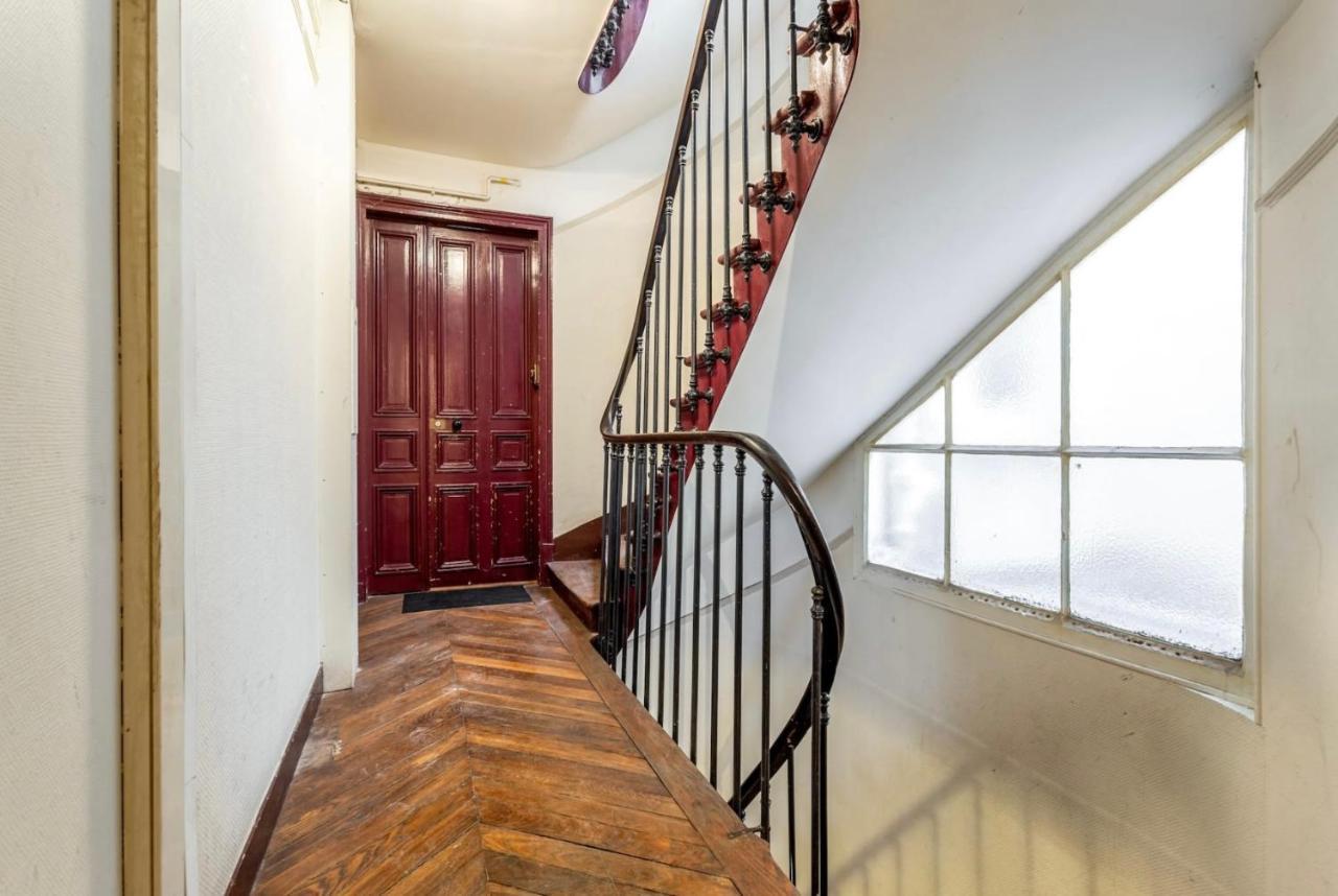 Abbesses - Superbe Appartement Avec Cheminees Paris Exterior foto
